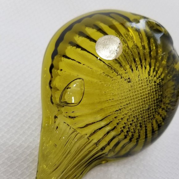 Vintage Trio of Hand Blown Olive Glass Swans nesting - Picture 4 of 8